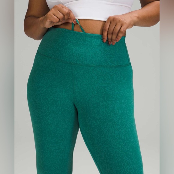 NWOT Lululemon Invigorate High-Rise Tight 25” in Crunch Teal Lagoon size 2 - Picture 3 of 9